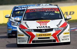 Gordon Shedden secures pole position for the 1st race tomorrow