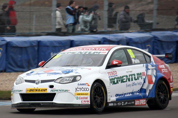 Jason Plato in the MG KX Momentum Racing MG6