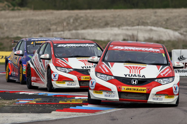 Gordon Shedden leads Matt Neal and Andrew Jordan to a Honda Civic 1-2-3