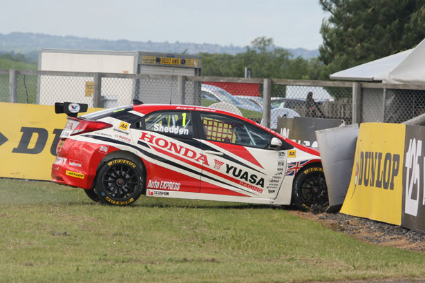 Gordon Shedden was lucky he didn't damage his Honda Civic