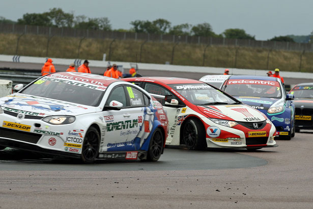 Matt Neal spun off after the safety car period