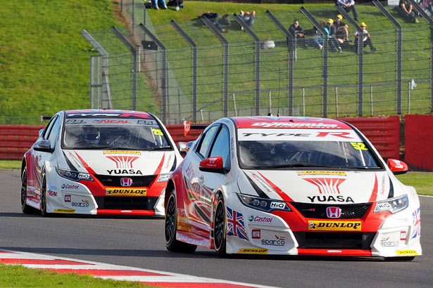 Gordon Shedden ahead of team-mate Matt Neal